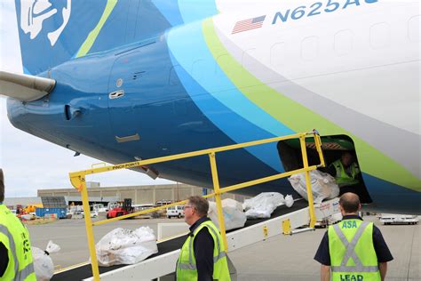 Alaska Air Cargo looks to reduce wait times with self-service delivery ...