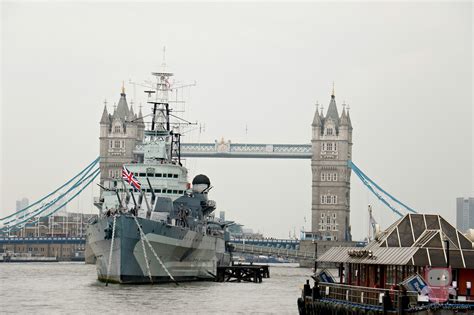 Cruising Along the Thames River - The London Eye River Cruise - AnnMarie John