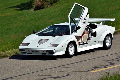 Lamborghini Countach : Quel prix Neuf & Occasion