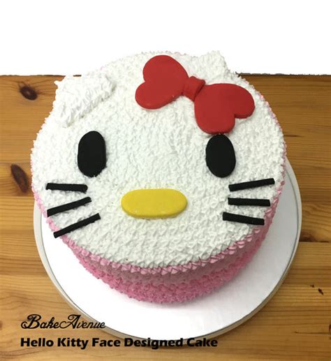 Hello Kitty Face Cake – BakeAvenue