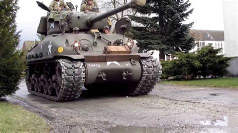 Nuts Days Bastogne 2013 - YouTube