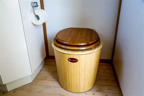 Living Big in a Tiny House - The Beauty Of The Bucket: Why Bucket Composting Toilets Are A ...