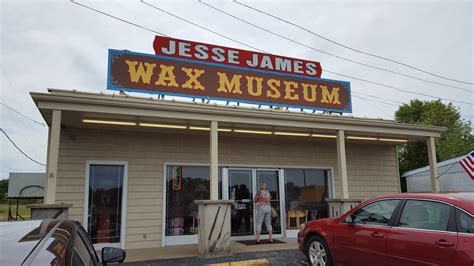 Jesse James Wax Museum – THE OFFBEAT PATH