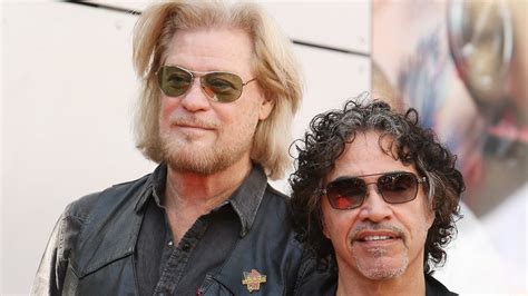 Daryl Hall Gets Restraining Order Against John Oates in Hall & Oates Legal Battle ...