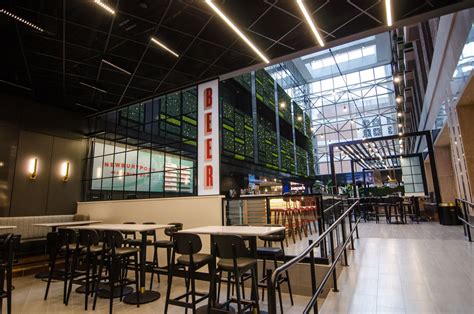 What to Eat and Drink at High Street Place, Boston’s Newest Food Hall ...