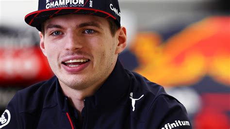 Max Verstappen reveals new gold helmet design as F1 champion debuts Number 1 for 2022 season ...