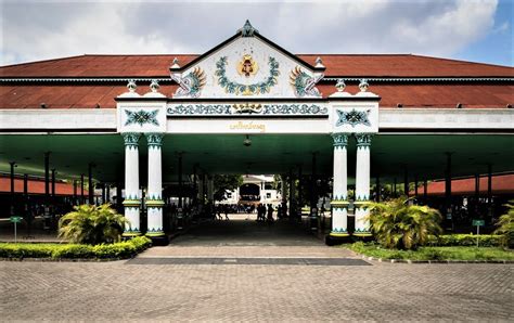 Berkunjung ke Museum Keraton Yogyakarta Biar Lebih Tahu Kesultanan Yogyakarta - Turisian.com