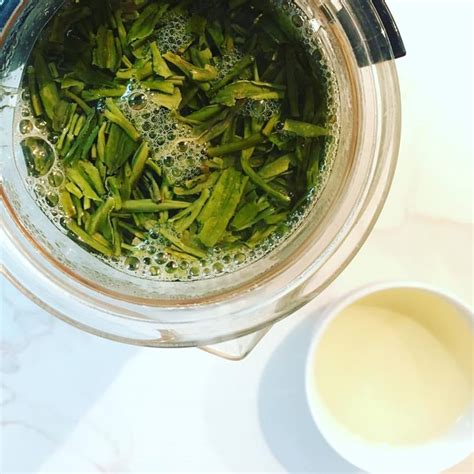 Brewing Premium Dragon Well Long Jing green tea! : r/tea