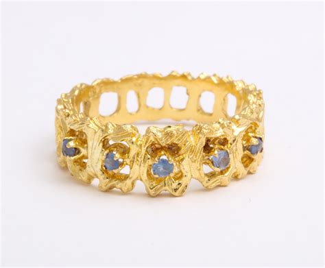 Vintage Gold and Sapphire Band Ring For Sale at 1stDibs