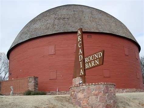 The Arcadia Round Barn - Google Search | Barn, Old barns, Round