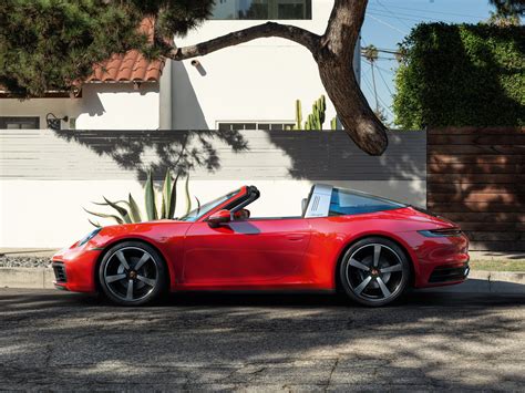 Targa 4 and Targa 4S Join New Porsche 911 Lineup