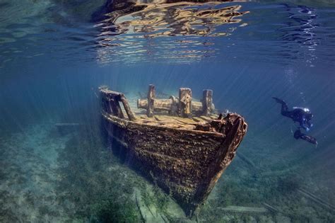 New interactive map highlights Michigan’s legendary Great Lakes shipwrecks! - JobbieCrew.com