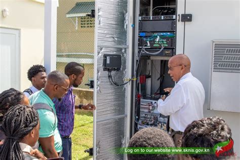 MINISTRY OF ENERGY FACILITATES EDUCATIONAL WALKTHROUGH WITH STUDENTS AT ...