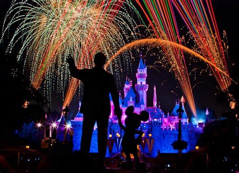 Disney Fireworks Show 2024 - Kelli Ameline