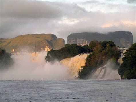 Canaima National Park – Anakonda Tour