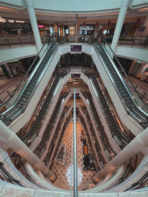 Malaysian Captured Stunning Photos of Empty Shopping Malls in KL During MCO 2.0 - KL Foodie