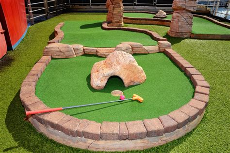 Crazy Golf Course Design: 4 Obstacles That Mini Golfers Love to Hate