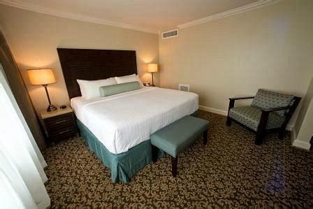 Queen Wilhelmina Lodge Rooms: Pictures & Reviews - Tripadvisor