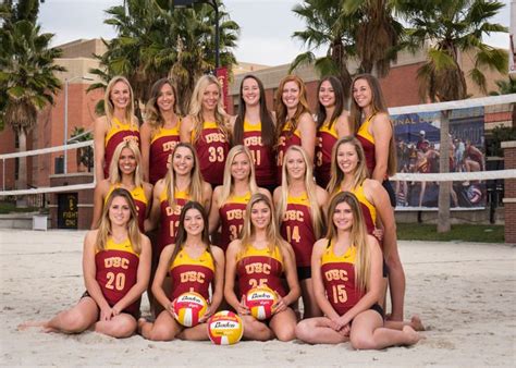 Image result for usc women's volleyball | Beach volleyball, Volleyball team, Women volleyball