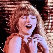 Taylor Swift GIF - Taylor swift - Discover & Share GIFs