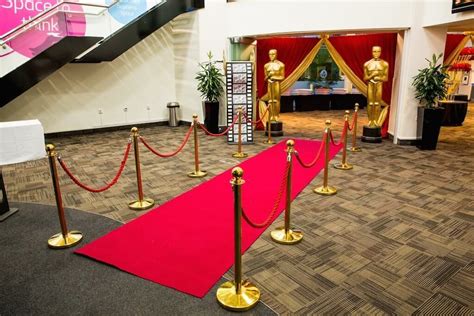 Hollywood Oscar Themed Entrance and Events | Red carpet event decorations, Red carpet theme, Red ...