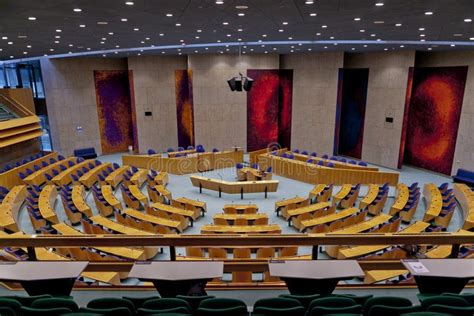 Dutch Parliament Building in the Hague Editorial Photo - Image of house ...