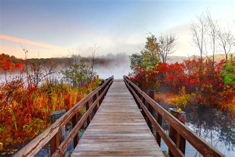 The Best Places to See Fall Foliage Near Boston