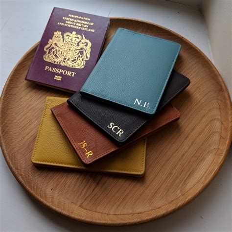 Foiled Passport Holder - NV London Calcutta