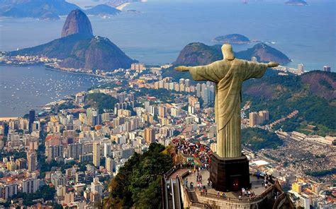 Art Deco Statue: Christ the Redeemer - Rio, Brazil — Art Deco Style
