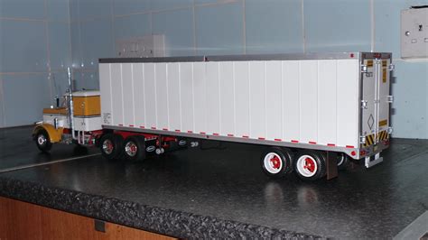 AMT Big Rig Semi Trailer kit - Model Building Questions and Answers - Model Cars Magazine Forum