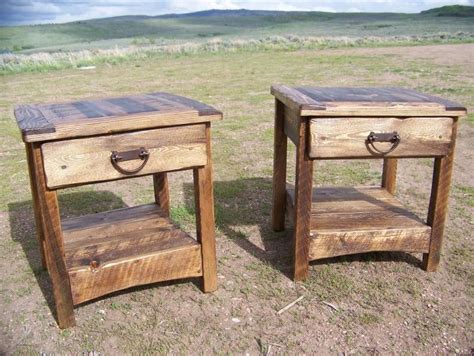 Rustic Outdoor End Tables for yard, deck or patio. Can be built from reclaimed or barnwood ...