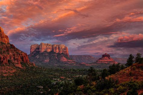 Explore The Light Photography | Sedona | Sunset Over Sedona