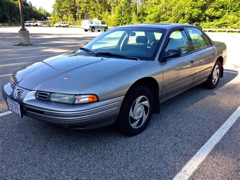 Eagle Vision 1992 - 1997 Sedan :: OUTSTANDING CARS