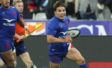 Antoine Dupont: France handed timely boost ahead of Six Nations ...