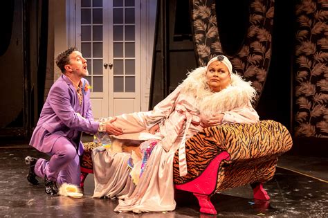 Review: La Cage Aux Folles at Music Theater Works | Newcity Stage