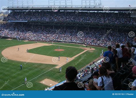 Wrigley Field - Chicago Cubs Editorial Stock Photo - Image of game ...