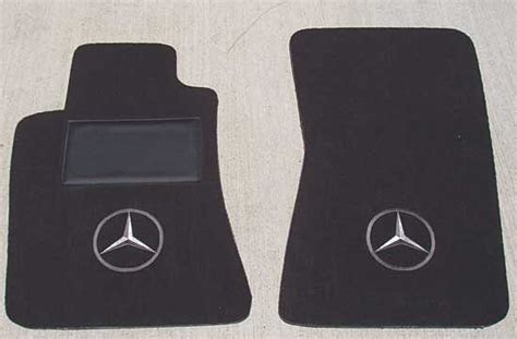 Mercedes benz floor mats with logo