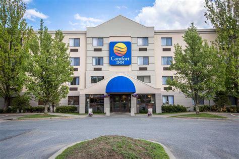 Comfort Inn Hotels in White River Junction, VT by Choice Hotels