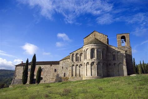 Pratovecchio Stia: dalle Foreste Casentinesi e alla Pieve di Romena