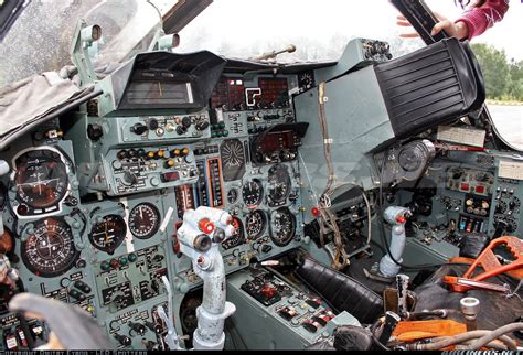 Sukhoi Su-24M cockpit : r/cockpits