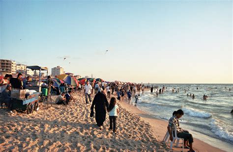File:Gaza Beach.jpg - Wikimedia Commons