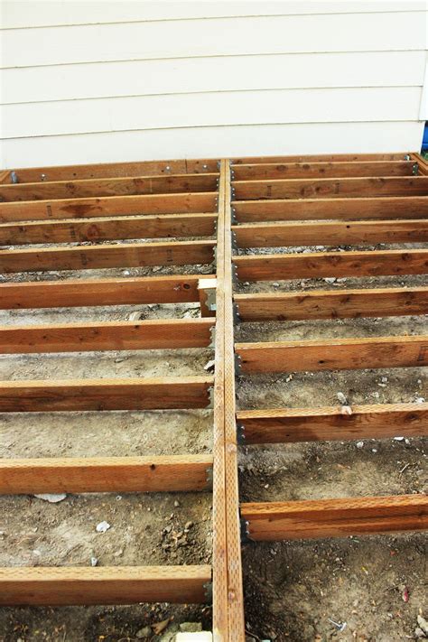 How to Install Deck Joists tutorial - Homedit