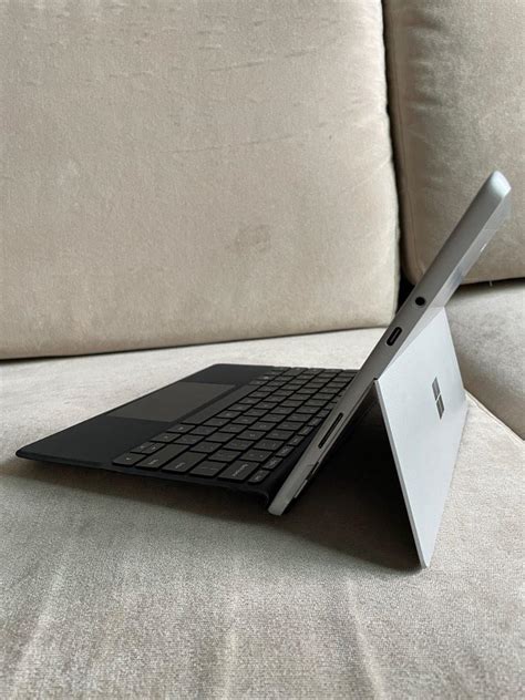 Microsoft Surface Go (8GB RAM + 128GB ROM) LTE, Computers & Tech, Laptops & Notebooks on Carousell