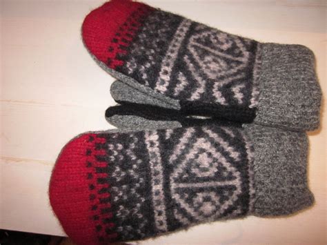 Mittens for a cold winter's day! | Crochet scarf, Crochet, Mittens