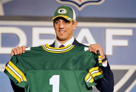 Is Aaron Rodgers Really the Best Player in the NFL? | Artful Living Magazine