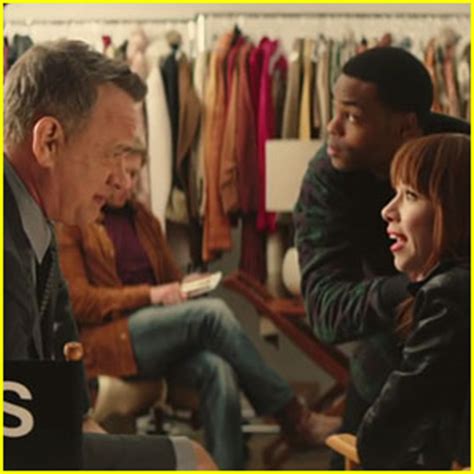 Carly Rae Jepsen Releases ‘I Really Like You’ Video With Tom Hanks ...