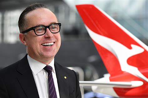 Alan Joyce's 'jumbo salary' in the spotlight amid Qantas dramas