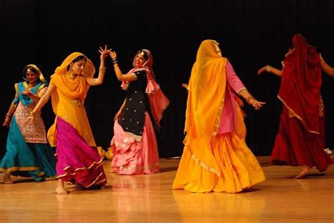 Punjabi Culture | Traditions, Food, Dance, Art Forms & More