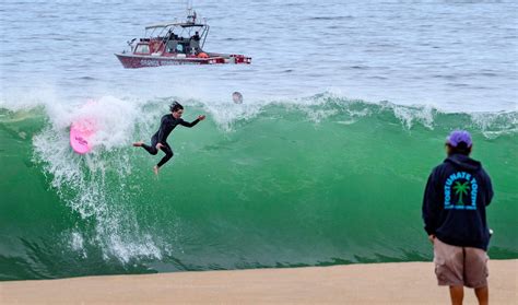 Biggest south swell of season slamming Southern California beaches ...