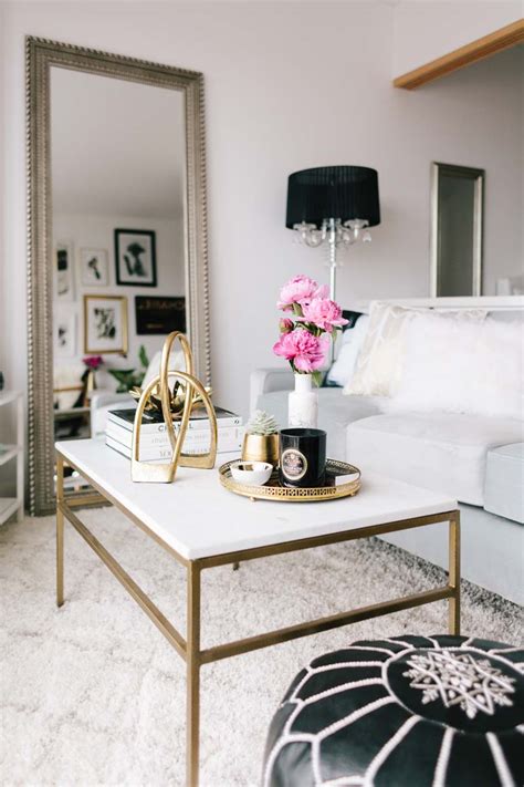 18 Best White Marble Coffee Tables We Love